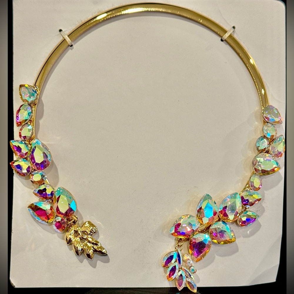 ELOQUII NWT - Elegant Gold and Iridescent Crystal Necklace